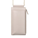 Diese stilvolle Handytasche mit Umhängekette bietet nicht nur einen eleganten Look, sondern auch Schutz für Ihr Smartphone. Das robuste Material schützt das Gerät vor Kratzern und Stößen, während die kompakte Form einen leichten Transport ermöglicht – ideal für den Alltag.