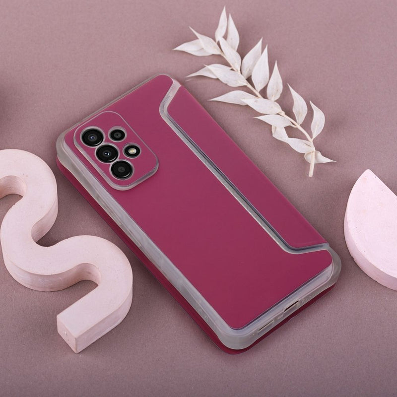 Schützen Sie Ihr Samsung Galaxy A55 5G stilvoll mit dieser eleganten, magentaroten Handytasche. Die robuste Hülle bietet nicht nur optimalen Schutz vor Stößen und Kratzern, sondern verleiht Ihrem Smartphone auch eine persönliche Note.