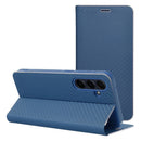Schützen Sie Ihr Samsung Galaxy A56 stilvoll mit unserem eleganten Case! Es vereint robusten Metallrahmen, weiches Wildleder innen und einen elastischen Silikonhandgriff. Genießen Sie sicheren Halt und Zugriff auf alle Funktionen. Ideal für modernes Design und optimalen Schutz!