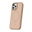 Die Schutzhülle für das Apple iPhone 12 Pro / iPhone 12 bietet optimalen Schutz und ein elegantes Design. Das praktische MagSafe-System ermöglicht ein einfaches Anbringen von Zubehör und kabellosem Laden. Ihre weiche Oberfläche sorgt für einen angenehmen Griff und schützt Ihr Gerät vor Stößen und Kratzern.