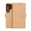 Entdecken Sie das Smart Triangle Case für Ihr Samsung Galaxy S26 Ultra! Diese elegante Hülle bietet optimalen Schutz vor Kratzern und Stößen. Mit drei Kartenfächern und einem modernen Design ist sie perfekt für unterwegs. Stil und Sicherheit vereint!
