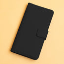 Schlichte Eleganz trifft auf optimalen Schutz! Diese schwarze Schutzhülle für das Honor 600/600 Pro bietet nicht nur einen stilvollen Look, sondern auch zuverlässige Sicherheit für Ihr Gerät. Ideal für den täglichen Gebrauch und zum Schutz gegen Stöße und Kratzer.