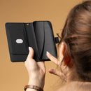 Schlichte Eleganz trifft auf optimalen Schutz! Diese schwarze Schutzhülle für das Honor 600/600 Pro bietet nicht nur einen stilvollen Look, sondern auch zuverlässige Sicherheit für Ihr Gerät. Ideal für den täglichen Gebrauch und zum Schutz gegen Stöße und Kratzer.