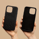 Schützen Sie Ihr Apple iPhone 15 stilvoll mit dem DIY Snake Cover! Hergestellt aus hochwertigem Silikon, bietet es einen einzigartigen Look und optimalen Schutz vor Kratzern und Stößen. Gestalten Sie Ihr Case individuell und verleihen Sie Ihrem iPhone 15 Persönlichkeit!