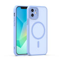Die stylische Schutzhülle für das Apple iPhone 12 vereint elegantes Design mit hochwertigem Schutz. Die sanfte blaue Farbgebung sorgt für einen frischen Look, während das integrierte MagSafe-Element einfaches kabelloses Laden ermöglicht. Optimaler Schutz für Ihr Smartphone – ohne auf Stil verzichten zu müssen!