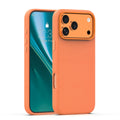 Schützen Sie Ihr Apple iPhone 17 Pro Max stilvoll mit dieser leuchtend orangefarbenen Schutzhülle. Sie bietet nicht nur hervorragenden Schutz vor Stößen und Kratzern, sondern verleiht Ihrem Gerät auch einen frischen, modernen Look. Ideal für alle, die Farbe und Funktionalität kombinieren möchten.