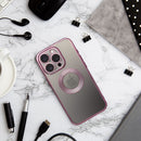 Die pinkfarbene Schutzhülle für das Apple iPhone 16 Pro V3 bietet nicht nur stilvollen Schutz, sondern unterstreicht auch das elegante Design des Smartphones. Mit präzisen Aussparungen für die Kamera und andere Funktionen ist dein iPhone optimal geschützt und sieht dabei noch großartig aus.