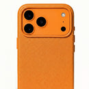 Die orange Schutzhülle für das Apple iPhone 17 Pro bietet nicht nur einen stylischen Look, sondern auch optimalen Schutz. Mit ihrer passgenauen Form und weichen Haptik schützt sie das Gerät vor Kratzern und Stößen. Ein perfektes Accessoire für alle, die Farbe und Sicherheit kombinieren möchten.