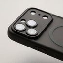 Entdecken Sie das Mag Matt Cover für Ihr Samsung Galaxy S26 Plus! Diese schlanke Hülle bietet besten Schutz mit nur 2 mm Dicke. Hergestellt aus TPU und Polycarbonat, resistent gegen Fingerabdrücke und mit starkem MagSafe-Magnetring. Wählen Sie aus fünf Farben!