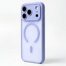Die elegante blaue Handytasche für das Samsung Galaxy S26 Plus bietet zuverlässigen Schutz und kombiniert Stil mit Funktionalität. Mit ihrem schlanken Design und der praktischen MagSafe-Funktion ist sie die perfekte Wahl für Nutzer, die ihr Smartphone sicher und stilvoll transportieren möchten.