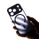 Die elegante blaue Handytasche für das Samsung Galaxy S26 Plus bietet zuverlässigen Schutz und kombiniert Stil mit Funktionalität. Mit ihrem schlanken Design und der praktischen MagSafe-Funktion ist sie die perfekte Wahl für Nutzer, die ihr Smartphone sicher und stilvoll transportieren möchten.