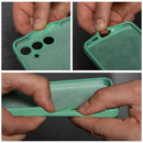 Schützen Sie Ihr Samsung Galaxy S25 Ultra mit der Silicone 2mm Hülle. Perfekte Passform, erhöhter Kamera-Schutz und stilvolles Design für optimalen Schutz. Jetzt verfügbar!