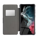Schütze dein Samsung Galaxy A35 5G stilvoll mit der schwarzen Handytasche V3. Diese elegante Hülle bietet nicht nur robusten Schutz vor Stößen und Kratzern, sondern besticht auch durch ihr schlankes, modernes Design mit einer strukturierten Oberfläche für zusätzlichen Grip.