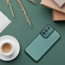 Entdecke den stilvollen Schutz für dein Samsung Galaxy A35 5G mit dieser edlen grünen Handytasche. Ihr schlankes Design bewahrt die Eleganz deines Smartphones, während es sicher vor Stößen und Kratzern geschützt wird.