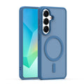 Die Handytasche für das Samsung Galaxy S26 Plus bietet nicht nur Schutz, sondern auch ein stylisches Design. Mit ihrem modernen Look und der praktischen MagSafe-Funktion ist sie ideal für alle, die Funktionalität und Style verbinden möchten. Perfekt, um dein Smartphone sicher und gleichzeitig schick zu präsentieren.