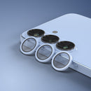 Schützen Sie die Kamera Ihres Samsung Galaxy S26 mit dem Etteri Objektivschutz! Dieser elegante Schutz aus Aluminium bietet 9H Härte gegen Kratzer und Stöße. Genießen Sie brillante Fotos mit klarer Sicht dank oleophober Beschichtung. Einfache Installation garantiert!