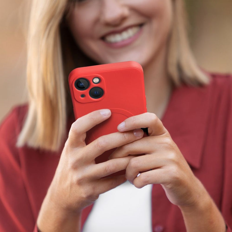 Schützen Sie Ihr iPhone 17 Pro mit dem Silicone Mag Cover! Optimaler Schutz vor Stößen und Kratzern, kompatibel mit MagSafe für einfaches, kabelloses Laden. Robust, transparent und rutschfest – perfekter Halt und Qualität!