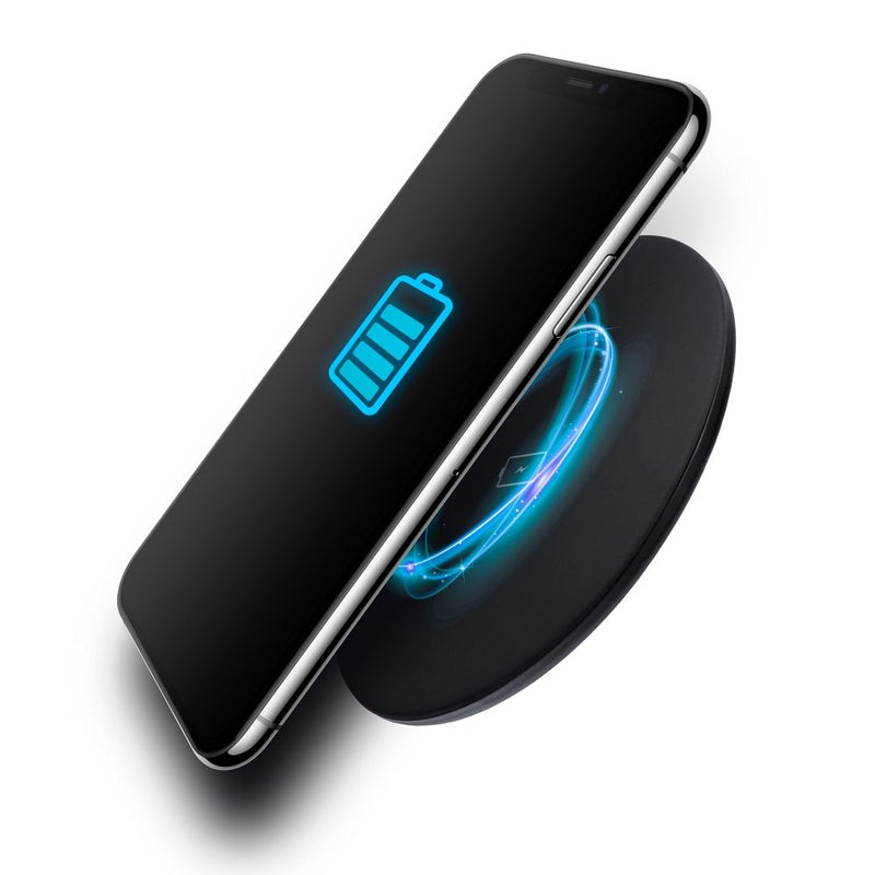 Der FORCELL F-ENERGY ist ein schneller, kabelloser Ladegerät mit Qi-Technologie, der mit 15W Leistung für effizientes und zügiges Aufladen sorgt. Sein elegantes, schwarzes Design passt perfekt auf jeden Schreibtisch oder Nachttisch.