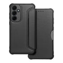 Schütze dein Samsung Galaxy A35 5G stilvoll mit der schwarzen Handytasche V3. Diese elegante Hülle bietet nicht nur robusten Schutz vor Stößen und Kratzern, sondern besticht auch durch ihr schlankes, modernes Design mit einer strukturierten Oberfläche für zusätzlichen Grip.