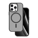 Entdecken Sie die **Frozen Mag Hülle** für Ihr **Apple iPhone 16 Pro Max**! Hochwertiger Schutz, elegantes Design und starke MagSafe-Kompatibilität für kabelloses Laden. Erhöhte Kanten schützen die Kamera, während präzise Aussparungen den Zugang zu Anschlüssen gewährleisten. Ideal für aktive Nutzer!