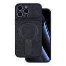 Die schwarze Schutzhülle für das Apple iPhone 14 Pro kombiniert elegantes Design mit praktischen Funktionen. Sie bietet nicht nur einen stylischen Schutz, sondern auch eine praktische MagSafe-Funktion für weiteres Zubehör. Ideal für stilbewusste Nutzer, die ihr Smartphone sicher und schick präsentieren möchten.