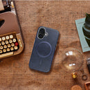 Entdecken Sie das The Gentleman Mag Cover für Ihr **Apple iPhone 17**! Diese elegante Hülle aus hochwertigem eco-leather schützt optimal und unterstützt MagSafe. Mit einem verbesserten Kamera-Rand und stabilen Magneten vereint sie Stil und Funktionalität für Ihren Alltag.