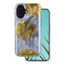 Schutzhülle für das Apple iPhone 16 in einem lebhaften Gelb mit einem fruchtigen Design. Perfekt, um deinem Smartphone einen frischen Look zu verleihen und es gleichzeitig vor Kratzern und Stößen zu schützen. Ideal für alle, die ein bisschen Farbe in ihren Alltag bringen möchten!