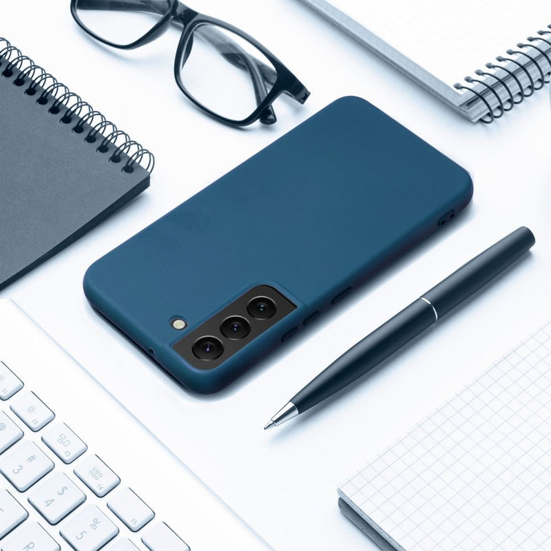 Entdecken Sie den perfekten Schutz für Ihr Samsung Galaxy A32 LTE mit dieser eleganten blauen Handytasche. Ihr A32 bleibt sicher und stilvoll geschützt, während alle Tasten und Funktionen problemlos zugänglich sind.