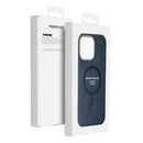 Entdecken Sie das The Gentleman Mag Cover für Ihr **Apple iPhone 17**! Diese elegante Hülle aus hochwertigem eco-leather schützt optimal und unterstützt MagSafe. Mit einem verbesserten Kamera-Rand und stabilen Magneten vereint sie Stil und Funktionalität für Ihren Alltag.