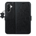 Diese elegante Handytasche in Schwarz ist speziell für das Samsung Galaxy A36 5G und Galaxy A37 5G entworfen. Sie bietet optimalen Schutz und Zugang zu allen Funktionen, während das stilvolle Design Ihrem Smartphone einen modernen Look verleiht. Ideal für den täglichen Gebrauch!