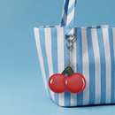 Verleihen Sie Ihrer Handtasche, Rucksack oder Geldbörse mit unserem bunten Anhänger Charakter! Aus strapazierfähigem Polyester gefertigt, überzeugt er durch Langlebigkeit und stabilen Halt. Ein praktisches Accessoire für Alltag und Reisen – setzen Sie stilvolle Akzente!