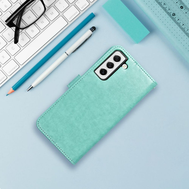Verleihen Sie Ihrem Samsung Galaxy A34 5G einen Hauch von Eleganz und Schutz mit dieser stilvollen grünen Handytasche. Das detaillierte Mandala-Design verleiht ein einzigartiges und individuelles Aussehen, während das robuste Material Ihr Smartphone sicher vor Stößen und Kratzern bewahrt.