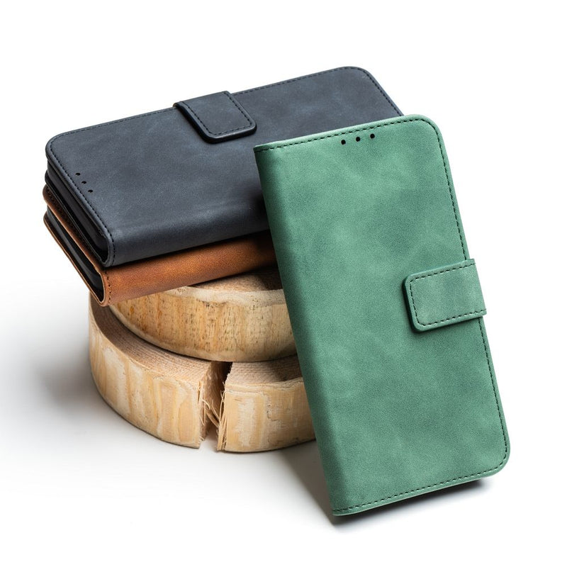 Schützen Sie Ihr Samsung Galaxy A17 mit der TENDER Holstertasche: optimaler Schutz, erstklassige Öko-Lederqualität, Magnetverschluss für Sicherheit, praktische Innenfächer und TV-Standfunktion. Perfekt für Alltag und Unterhaltung!