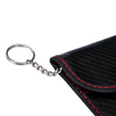 Schützen Sie Ihre sensiblen Daten mit unserer RFID-Hülle mit Faraday-Funktion! Sie verhindert unbefugtes Signallesen und bietet Platz für Karten und Schlüssel. Stilvolles Eco-Leder, elegantes Design und praktisches Schlüsselband sorgen für Sicherheit im Alltag.