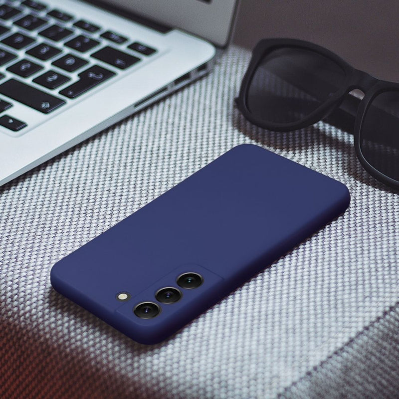 Forcell Soft Hülle: Perfekter Schutz und Stil für Ihr Samsung Galaxy S23 Ultra. Weiches Silikon, präzise Aussparungen, mattschwarze Textur. Optimale Sicherheit und elegantes Design!