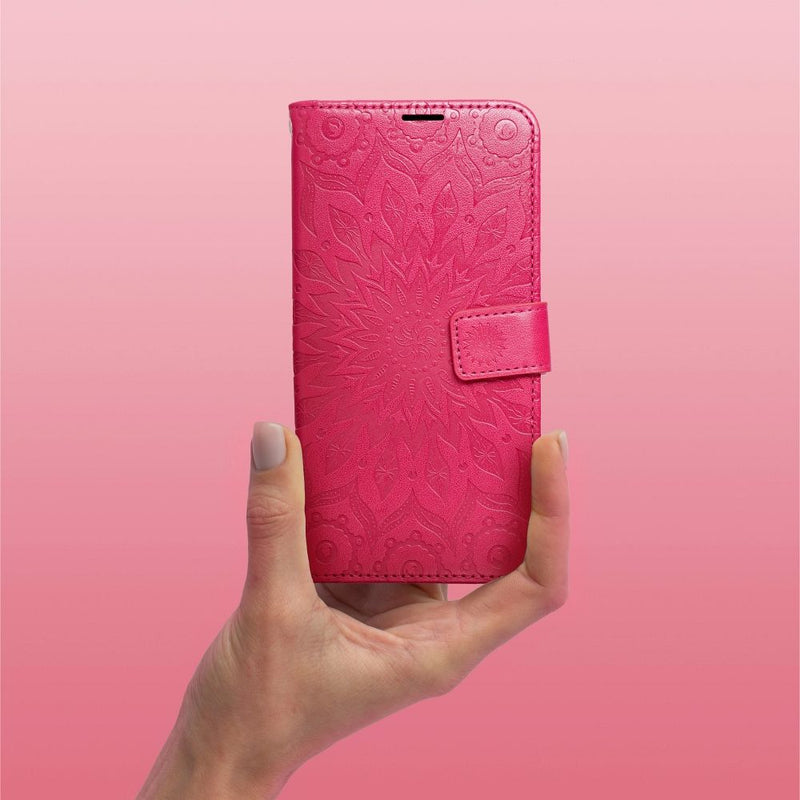 Kaufen Sie die MEZZO Holstertasche für das Samsung Galaxy A56 für stilvollen Schutz und praktische Funktionen. Mit speziellem Muster und Raum für Karten und Banknoten. Ideal für den Alltag!