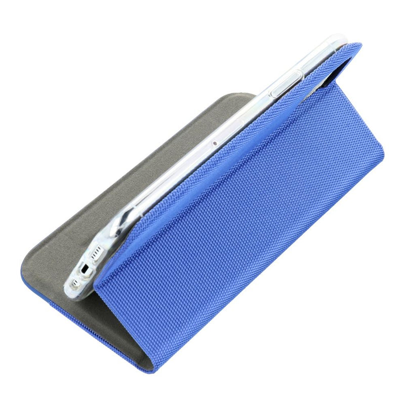 Schützen Sie Ihr Samsung Galaxy A15 mit Stil! Unsere blaue Handytasche bietet nicht nur optimalen Schutz für Ihr 4G oder 5G Modell, sondern verleiht Ihrem Smartphone auch ein elegantes Aussehen. Mit leichtem Zugriff auf alle Tasten und Anschlüsse ist diese Tasche der perfekte Begleiter für Ihren mobilen Alltag.