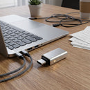 Der USB Adapter von Blue Star ermöglicht die einfache Verbindung von Geräten mit USB A 3.0 zu Type C. Er eignet sich sowohl für das Laden als auch für den Datenaustausch und ist die ideale Lösung für mehr Flexibilität beim Anschluss von Geräten.