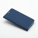 Schützen Sie Ihr Samsung Galaxy A56 stilvoll mit unserem eleganten Case! Es vereint robusten Metallrahmen, weiches Wildleder innen und einen elastischen Silikonhandgriff. Genießen Sie sicheren Halt und Zugriff auf alle Funktionen. Ideal für modernes Design und optimalen Schutz!