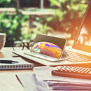 Entdecken Sie den stilvollen Schutz für Ihr Samsung Galaxy A55 5G mit der Handytasche in Schwarz V3. Diese elegante Lösung bietet nicht nur Sicherheit vor Kratzern und Stößen, sondern auch ein schlankes Design, das die Schönheit Ihres Smartphones bewahrt. Sichern Sie sich Funktionalität und Eleganz in einem.