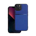 Die Schutzhülle für das Apple iPhone 13 vereint stilvolles Design und effektiven Schutz. Mit einem attraktiven blauen Farbton und strukturierten Oberflächen bietet sie nicht nur einen stabilen Halt, sondern schützt auch vor Stößen und Kratzern. Ideal für alle, die ihr Gerät sicher und modisch gestalten möchten.