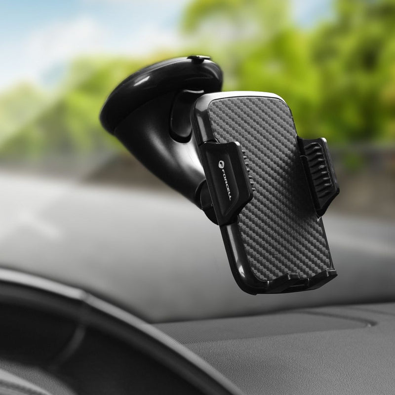 Die universelle KFZ-Halterung, verstellbar und mit elegantem Carbon-Motiv, ist ideal für jedes Fahrzeug. Kompatibel mit Geräten von 3-6 Zoll, unterstützt 360° Rotation. Sicherer Halt durch Saugnapf mit Verriegelungsclip. Optimal für Navigation und Freisprechfunktion.