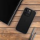 Entdecken Sie die Breezy Schutzhülle für Ihr Samsung Galaxy A35 5G! Optimaler Schutz, elegantes Design und verbesserte Luftzirkulation in einem hochwertigen Kunststoff Case. Perfekt & stilvoll – mit speziellem Schutz für die Kamera-Insel.