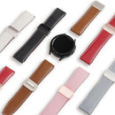 Verleihen Sie Ihrer Apple Watch mit dem DUX DUCIS strap YA in Rot einen Hauch von Eleganz. Dieses hochwertige Echtlederarmband ist kompatibel mit den Apple Watch Größen 42, 44, 45 und 49 mm, bietet einen bequemen Sitz und verleiht jedem Outfit einen edlen Touch.