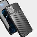 Schützen Sie Ihr Apple iPhone 17 Pro mit der Forcell THUNDER Armored Case. Diese robuste Hülle absorbiert Stöße, bietet verstärkte Ecken und ermöglicht induktives Laden. Perfekter Schutz und einfache Bedienung vereint für Ihr iPhone 17 Pro.