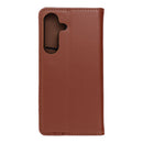 Entdecken Sie die Elegant Classic Smart Pro Schutzhülle für das Samsung Galaxy S25! Aus hochwertigem Naturleder gefertigt, bietet sie stilvollen Schutz mit stoßdämpfender TPU-Innenschicht. Mit Innentasche und TV-Stand-Funktion für maximale Funktionalität.