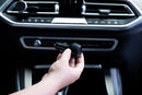 Mit dem FORCELL CARBON Dual USB Reiselader laden Sie effizient und sicher. Zwei Typ-C Ports mit PD 3.0 ermöglichen schnelles Laden. Ideal fürs Auto! Ideal für lange Fahrten und Multi-Gerät-Nutzer.