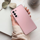 Schütze dein Samsung Galaxy A35 5G mit Stil! Unsere schlank designte Handytasche in zartem Pink ergänzt nicht nur deinen Look, sondern sorgt auch für optimalen Schutz vor Kratzern und Stößen. Ein Must-Have für ein makelloses Smartphone-Erlebnis.