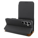 Schützen Sie Ihr Samsung Galaxy S25 Ultra mit der innovativen Folio Side Magnet Hülle. Perfekt für S-Pen-Nutzung durch seitlichen Magnet. Stil und Schutz in einem!