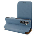 Entdecken Sie das Folio Side Magnet Case für Ihr Samsung Galaxy S25 Ultra. Optimaler Schutz mit seitlicher Magnetschließung, perfekt für den S-Pen. Stylisches Öko-Leder mit Karbonmuster bietet Komfort und Eleganz. Jetzt verfügbar!